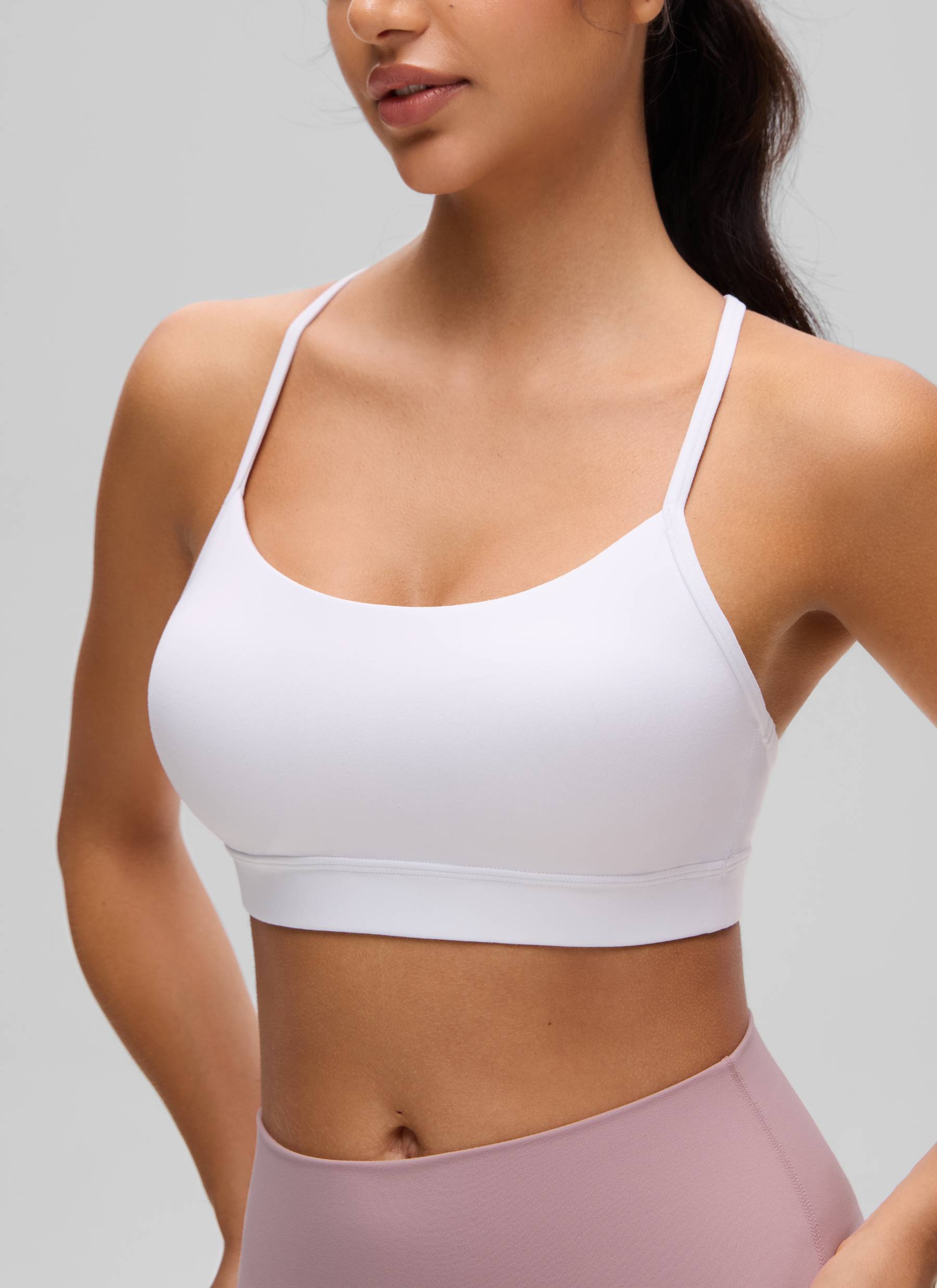 CRZ YOGA Women's Yoga Light Support Butterluxe Sports Bra Y back White @model_info:Liss