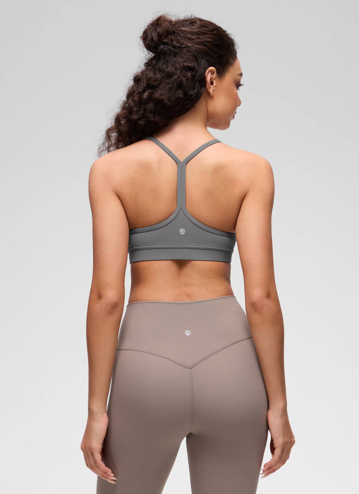 CRZ YOGA Women's Yoga Light Support Butterluxe Sports Bra Y back Ash Grey @model_info:Anano