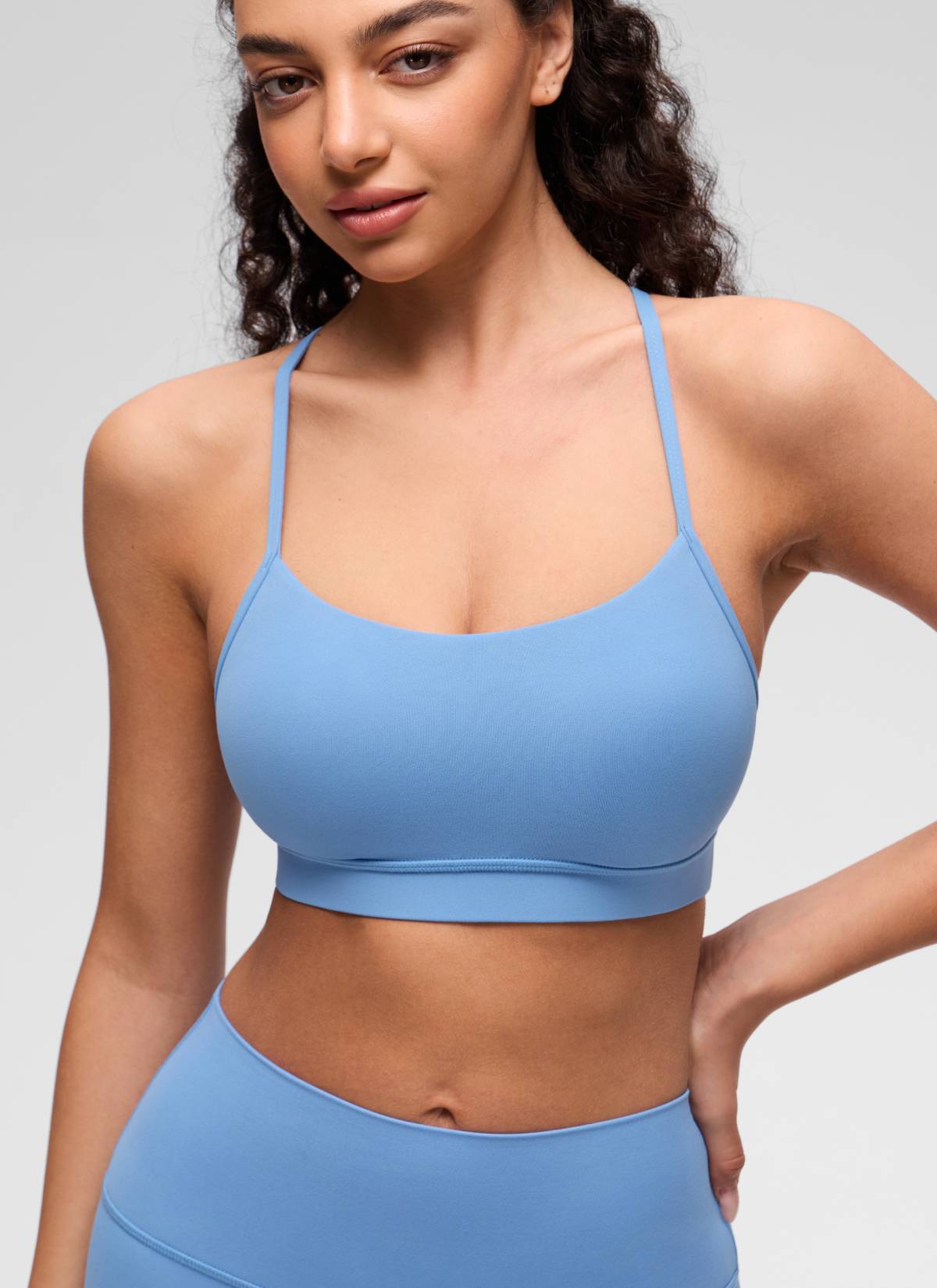 CRZ YOGA Women's Yoga Light Support Butterluxe Sports Bra Y back Party Blue @model_info:Anano