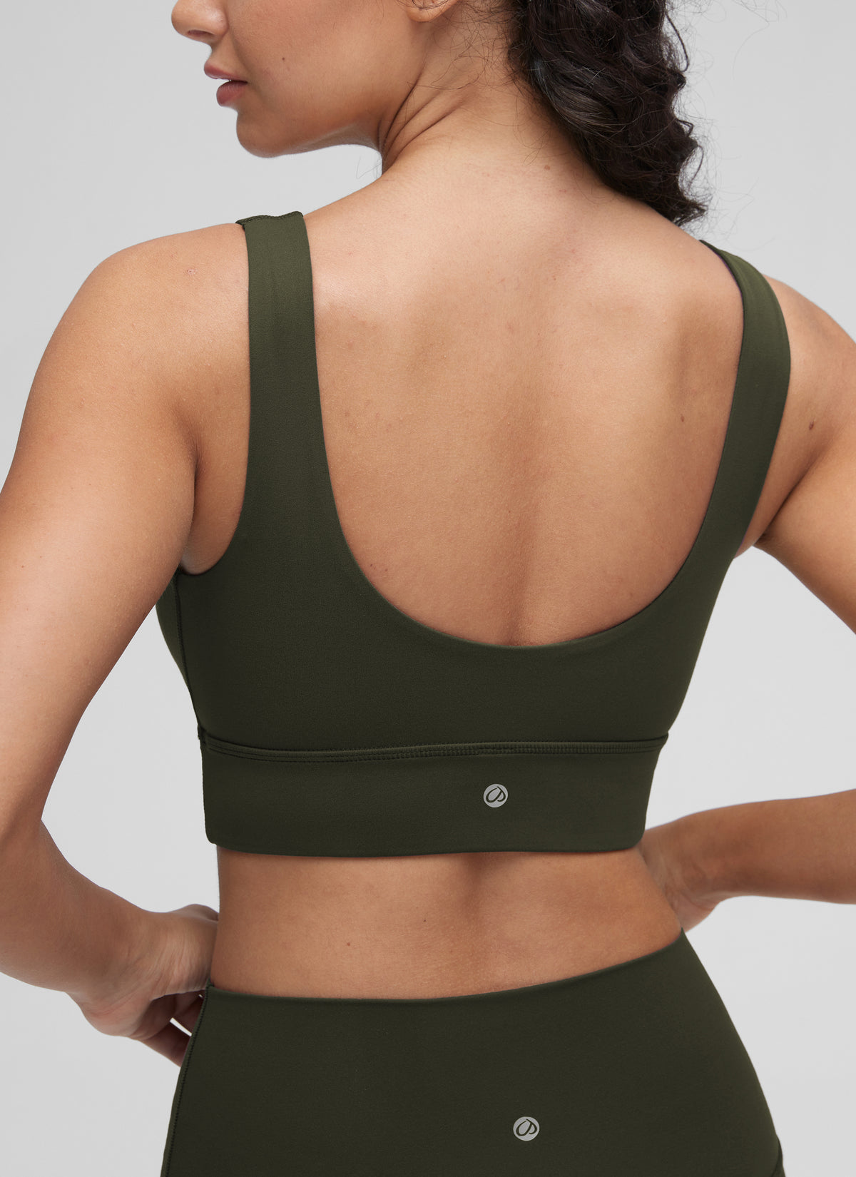 CRZ YOGA Women's Yoga Low Support Butterluxe Sport Bra U Back Longline Olive Green @model_info:Anano
