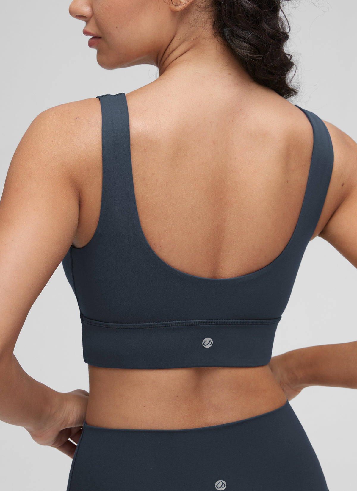 CRZ YOGA Women's Yoga Low Support Butterluxe Sport Bra U Back Longline True Navy @model_info:Anano