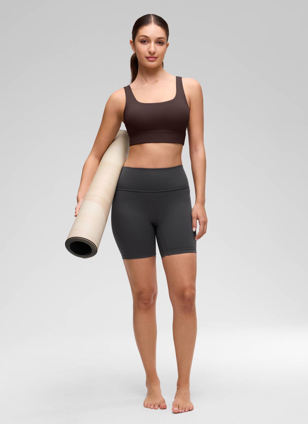 CRZ YOGA – חזיית ספורט לנשים עם תמיכה נמוכה, דגם " Butterluxe ", גב U, גזרה ארוכה, בצבע חום שוקולד חם
