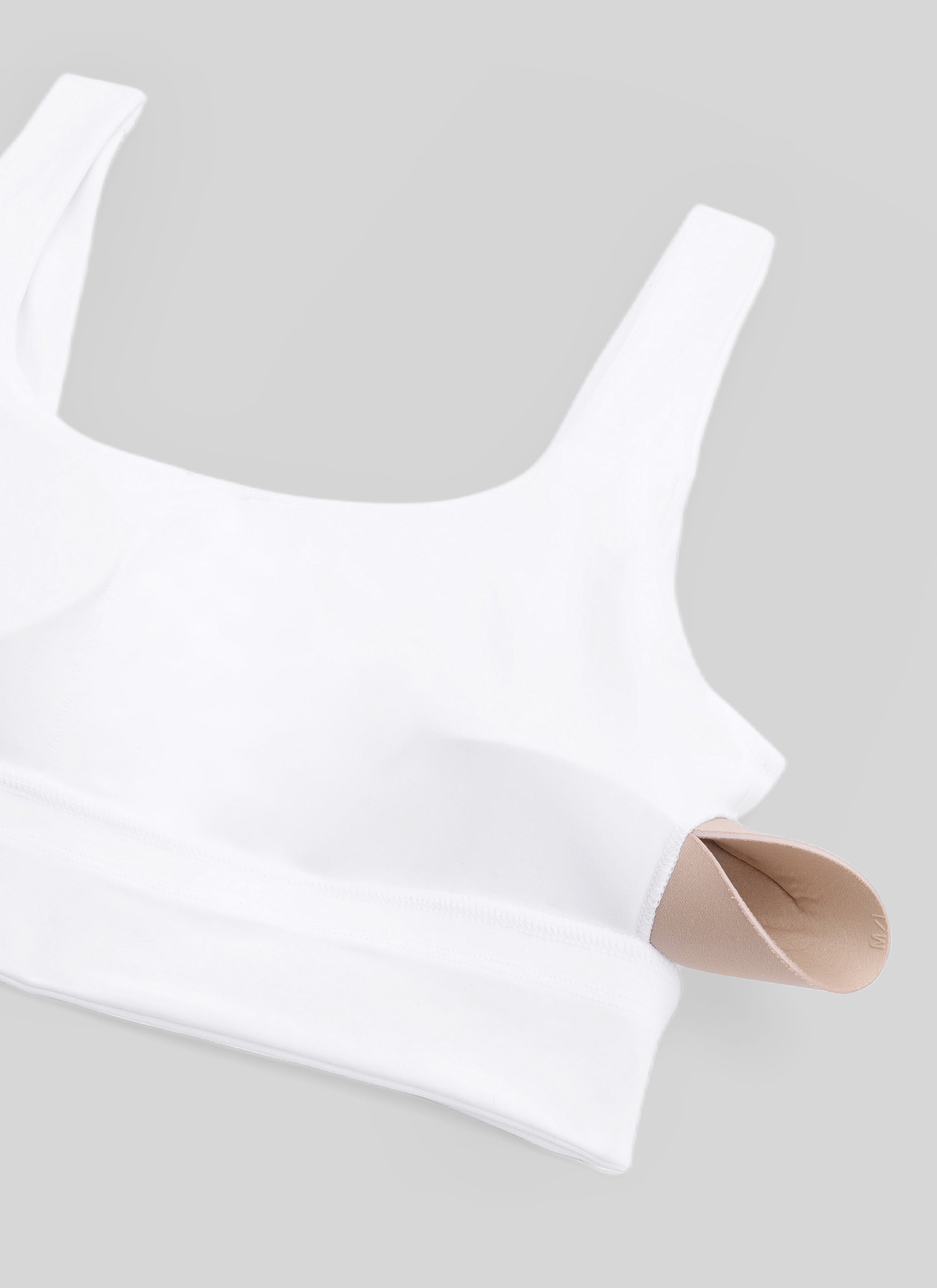 CRZ YOGA – חזיית ספורט לנשים עם תמיכה נמוכה, דגם " Butterluxe ", גב U, גזרה ארוכה, צבע לבן