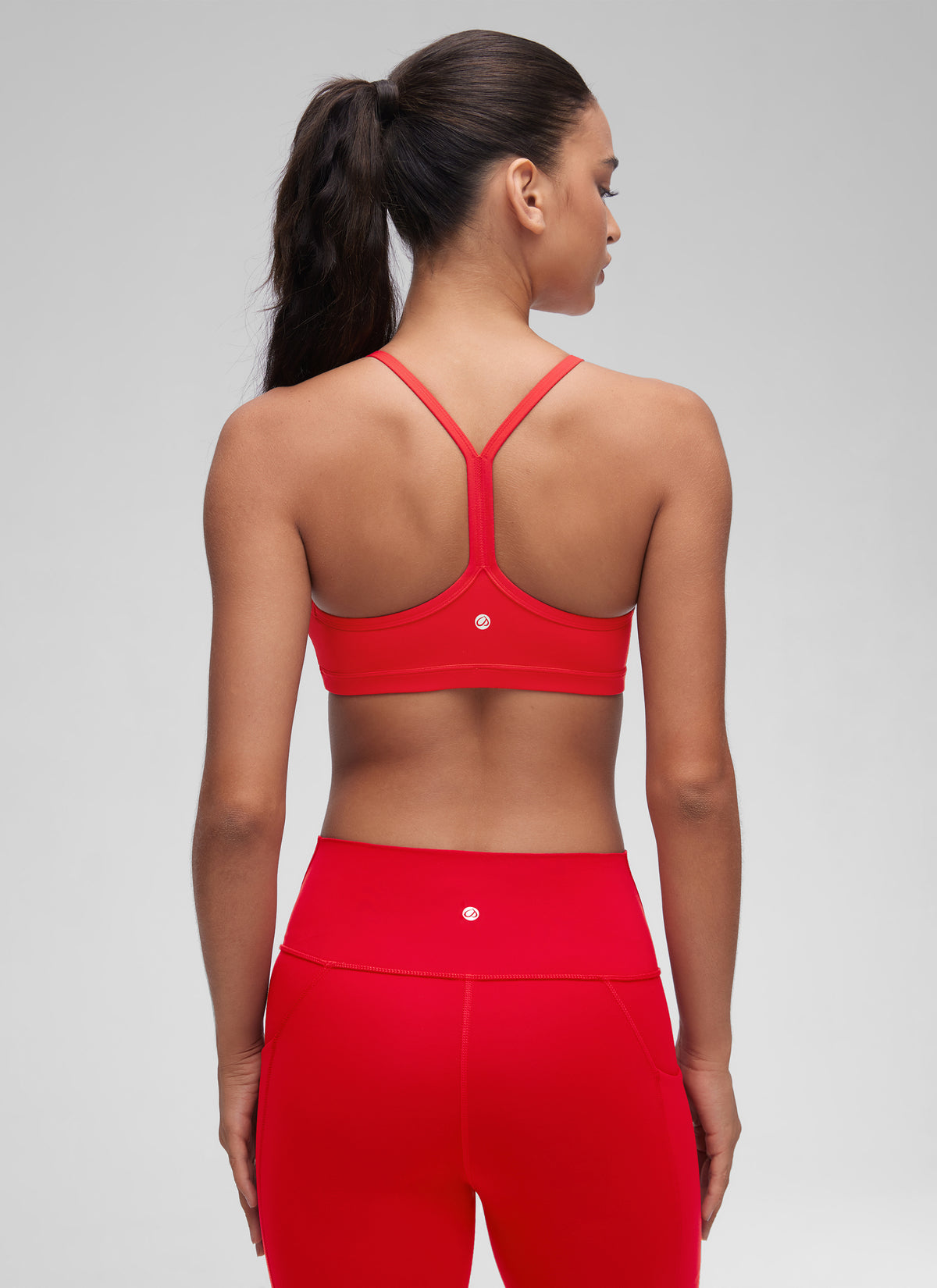 CRZ YOGA Butterluxe Womens Ruched V Neck Yoga Padded Sports Bra Deep Red @model_info:Winma