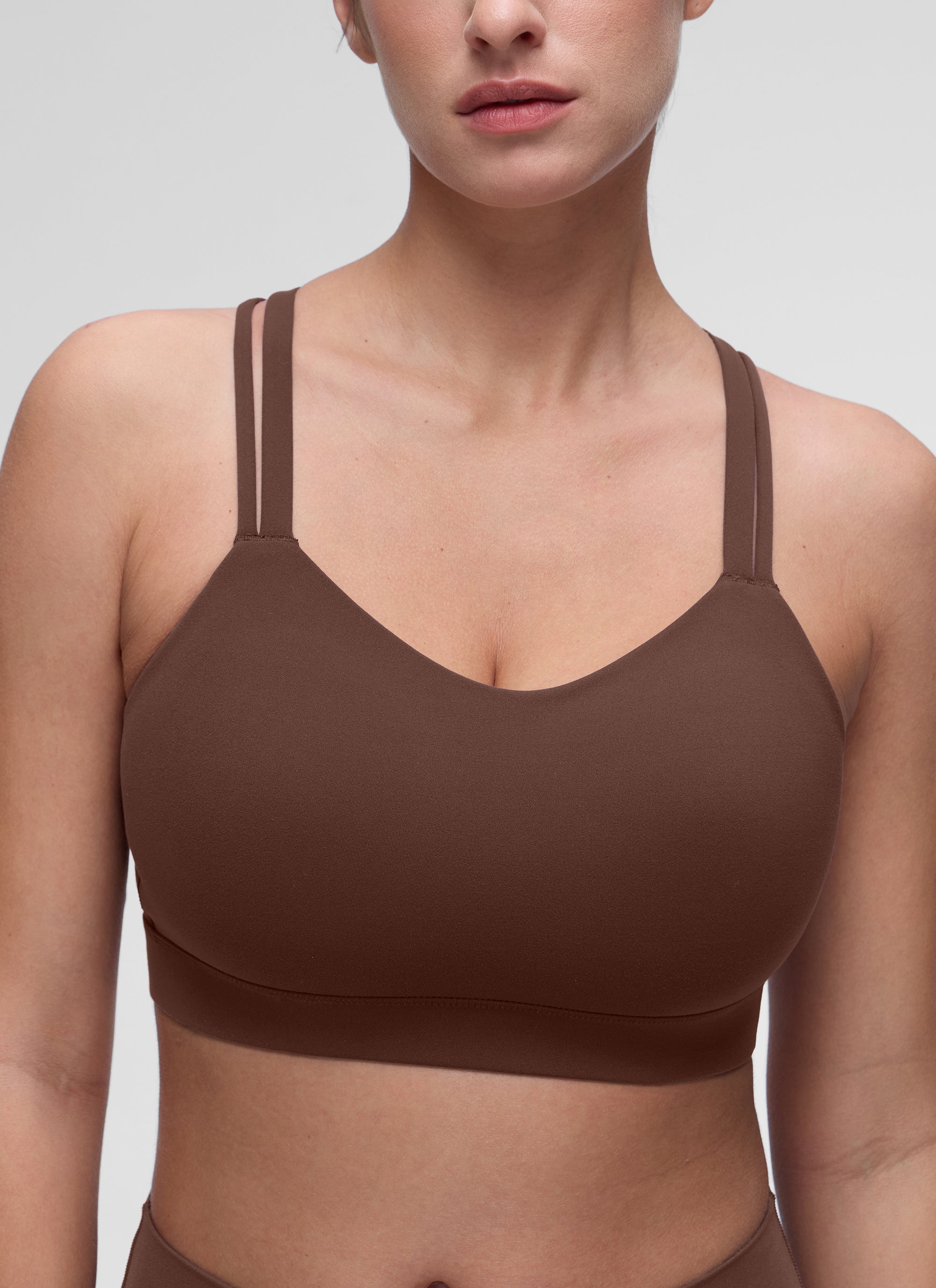 CRZ YOGA Women's Yoga Light Support Double Strap Mold Sport Bra Coffee Brown @model_info:Marina