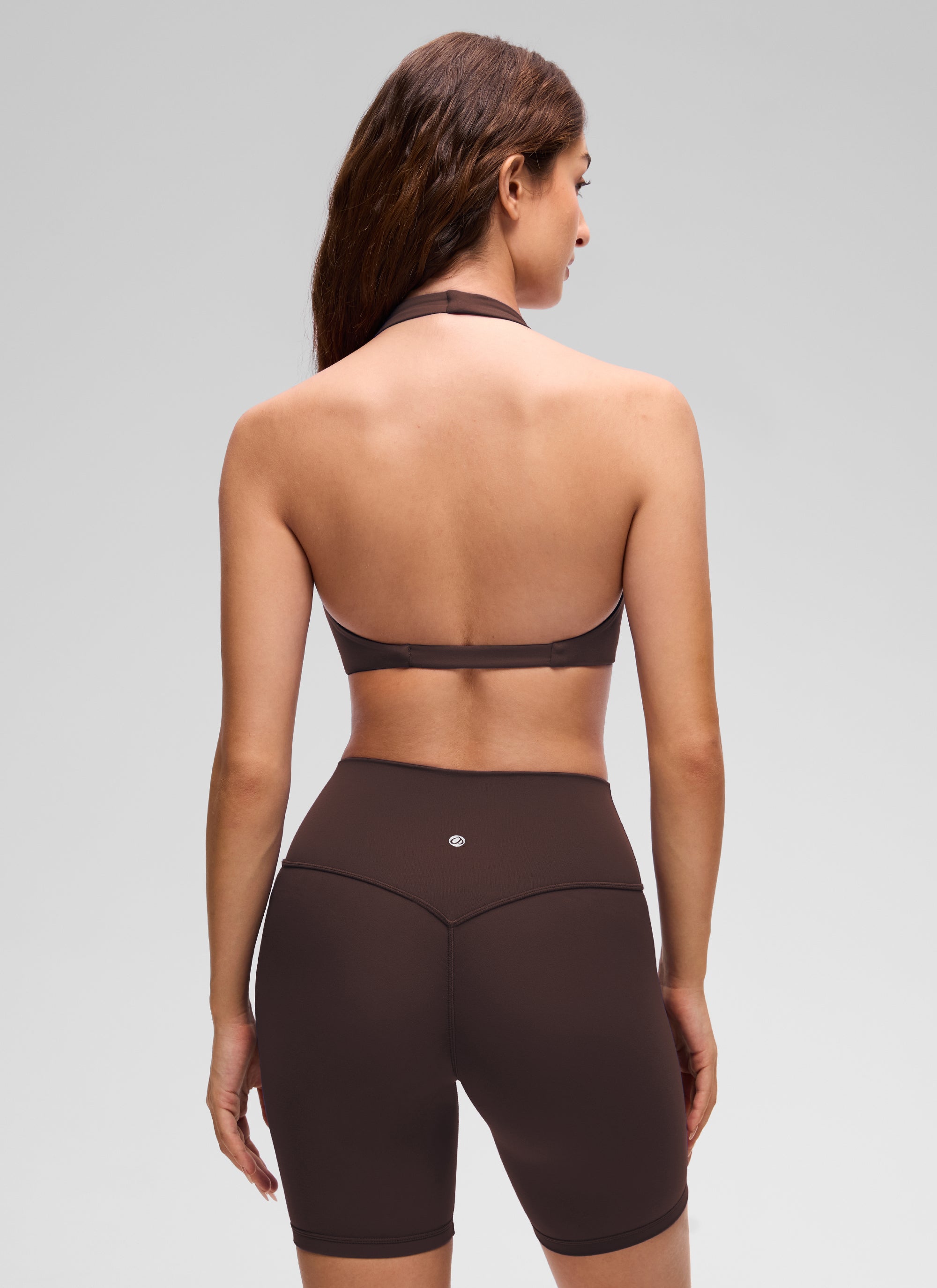 CRZ YOGA Women's Butterluxe Yoga V Neck Crop Double Lined Sports Bra Hot Fudge Brown @model_info:Inga