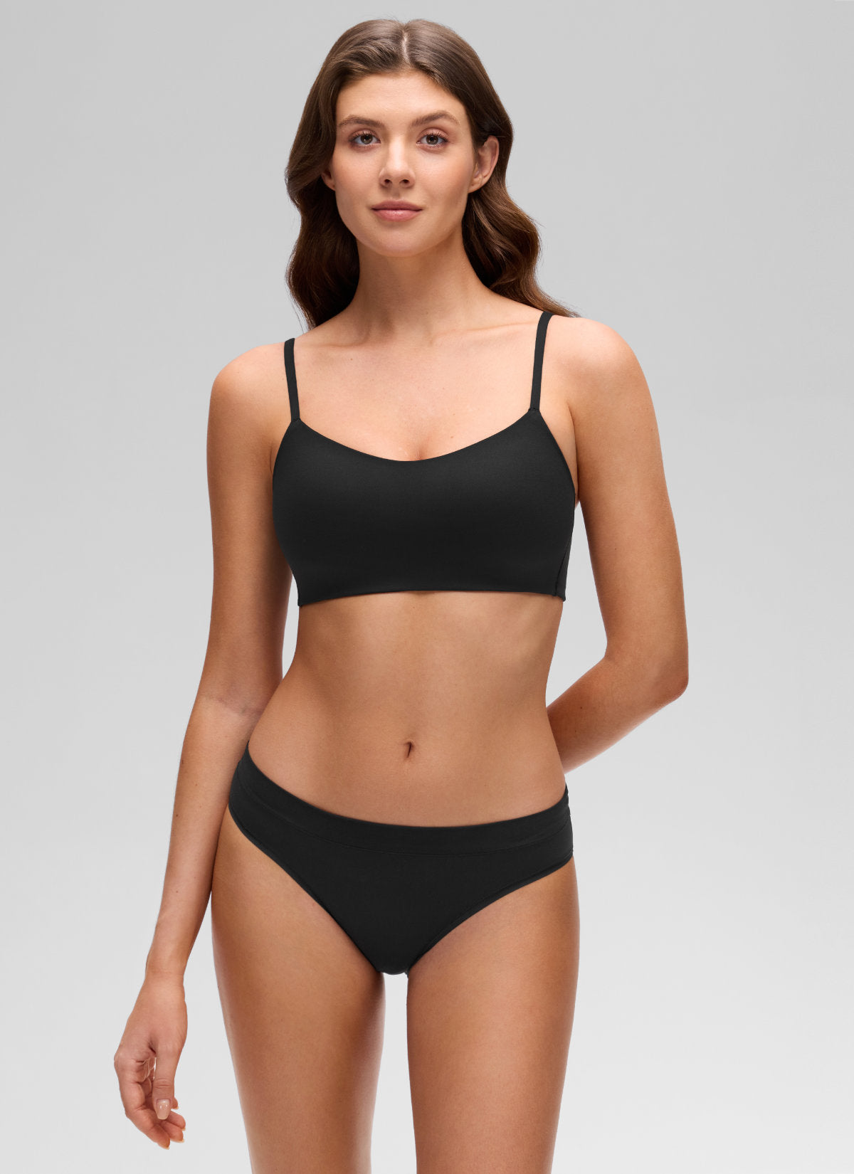 CRZ YOGA Women's Softhold Casual V Neck Mold Spaghetti Strap Bralette Black