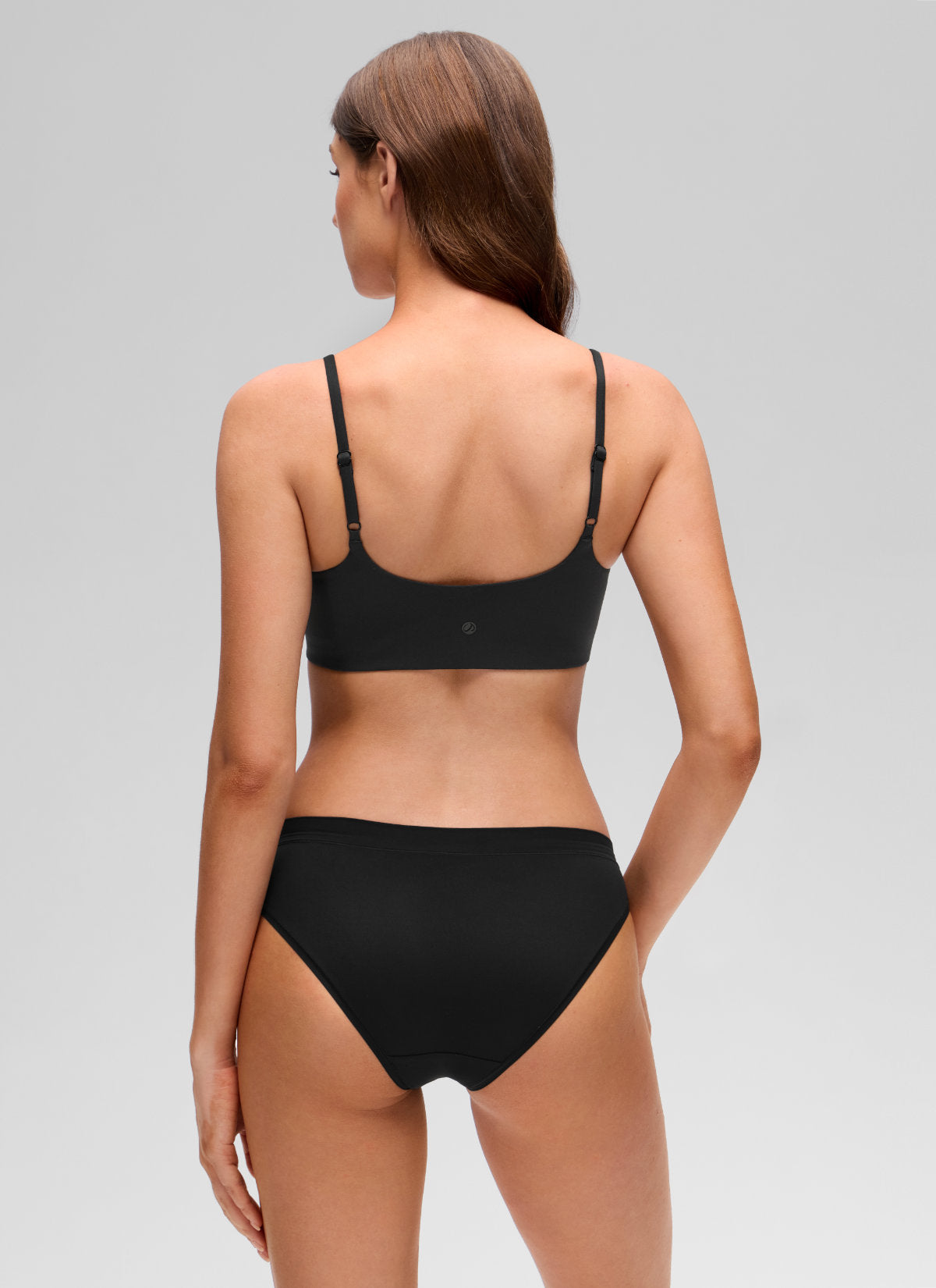 CRZ YOGA Women's Softhold Casual V Neck Mold Spaghetti Strap Bralette Black