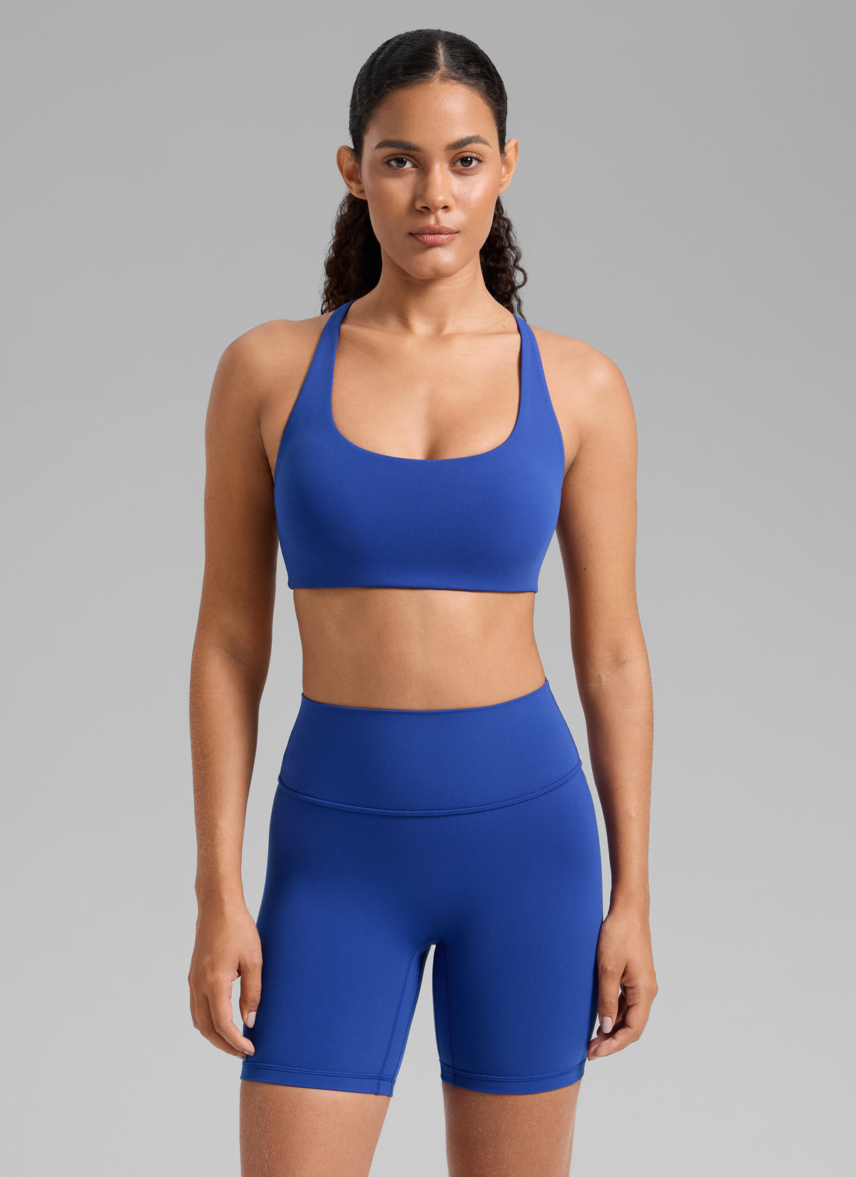 CRZ YOGA Women's Butterlift Workout Cross Back Built in Bra Sports Bra Waves Blue @model_info:Gabi