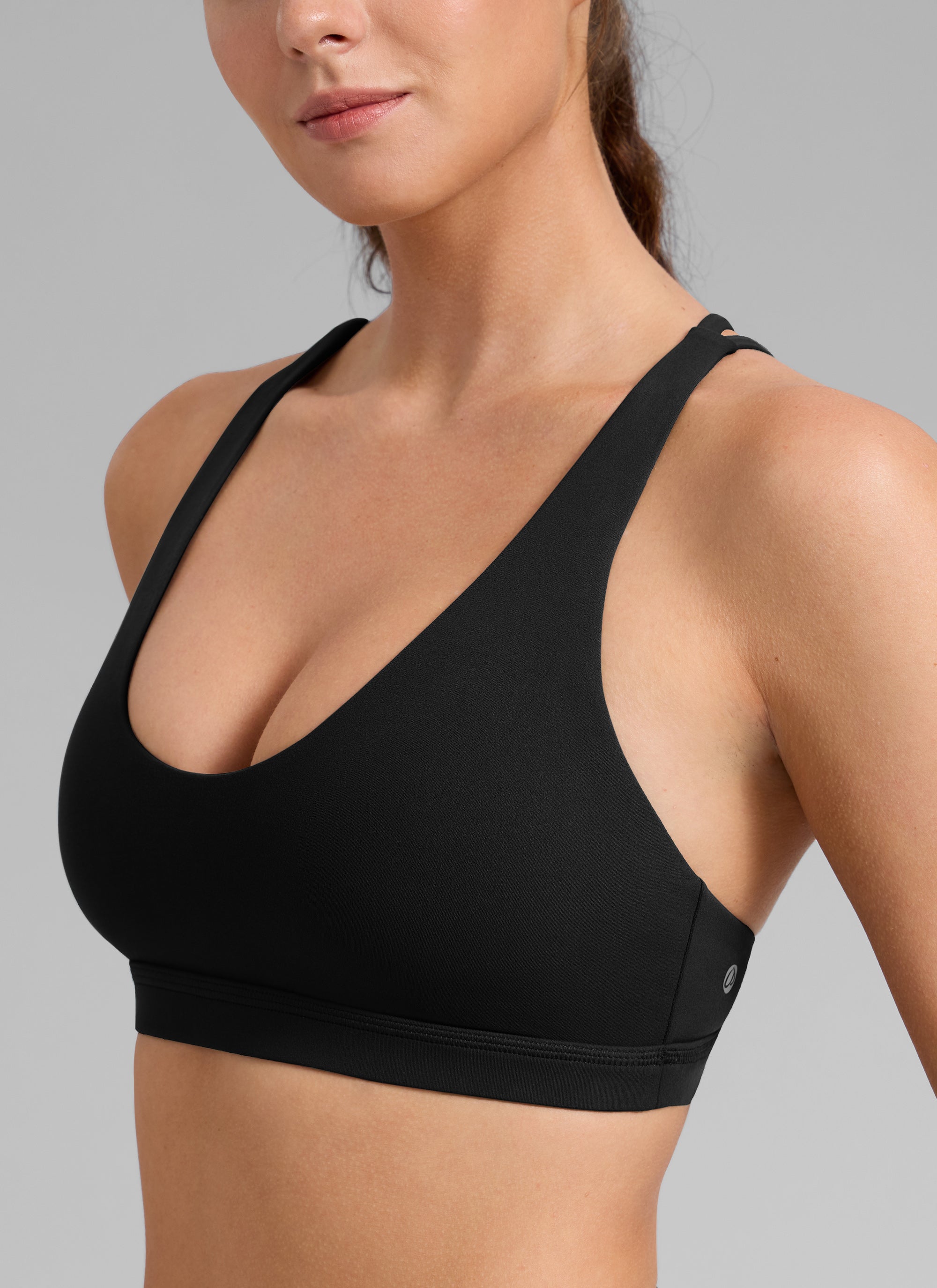 CRZ YOGA Women's Butterlift Workout U Neck Cross Back Sports Bra Black @model_info:Gelya