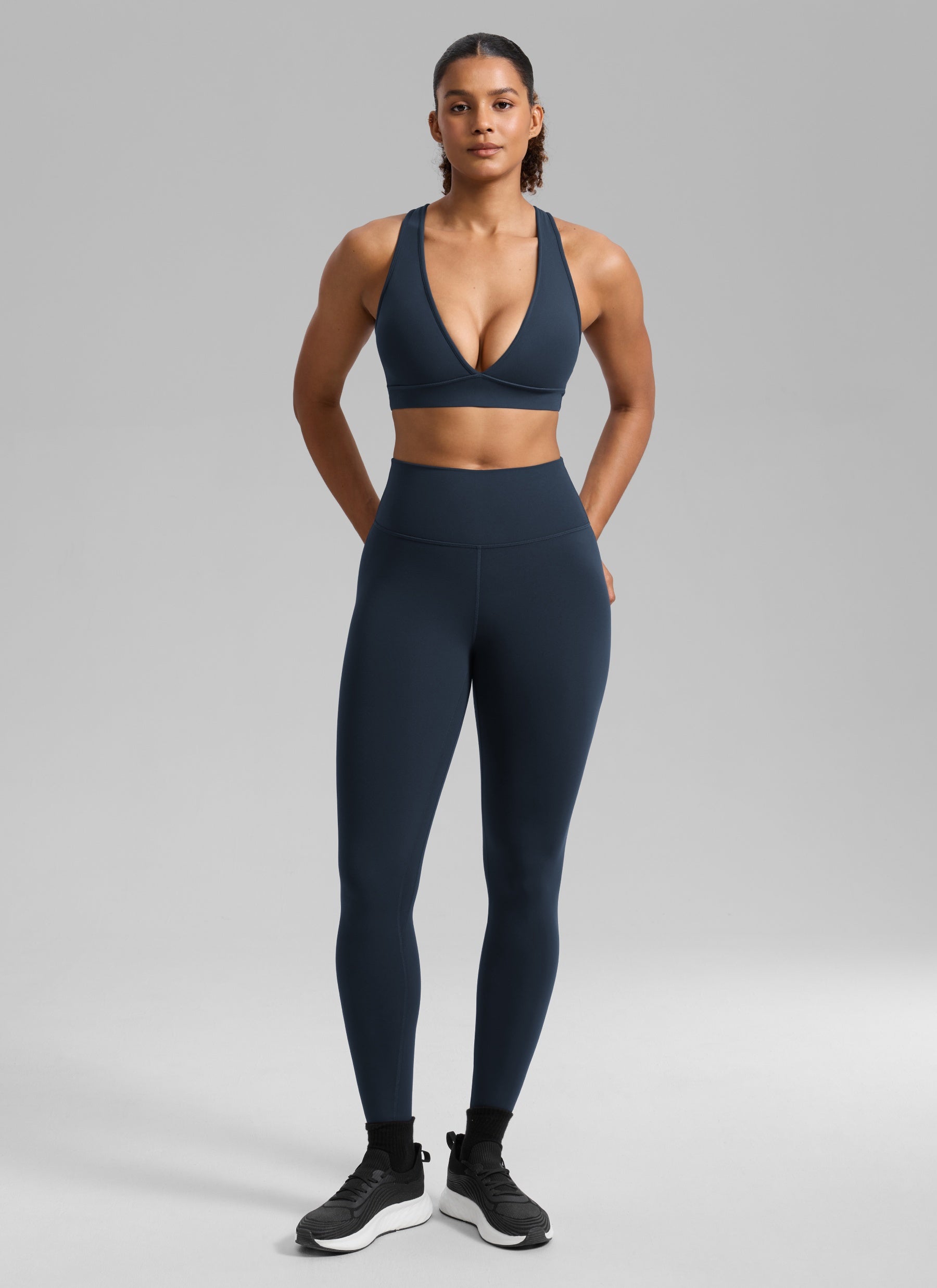 CRZ YOGA Women's Butterlift® Workout Deep V Neck Cross Back Sports Bra True Navy