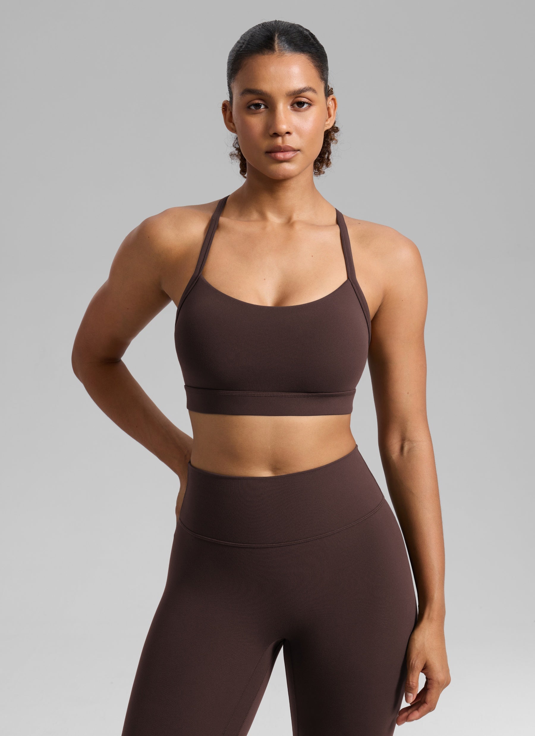 CRZ YOGA Women's Butterlift Yoga U Neck Cross Back Keyhole Sports Bra Hot Fudge Brown