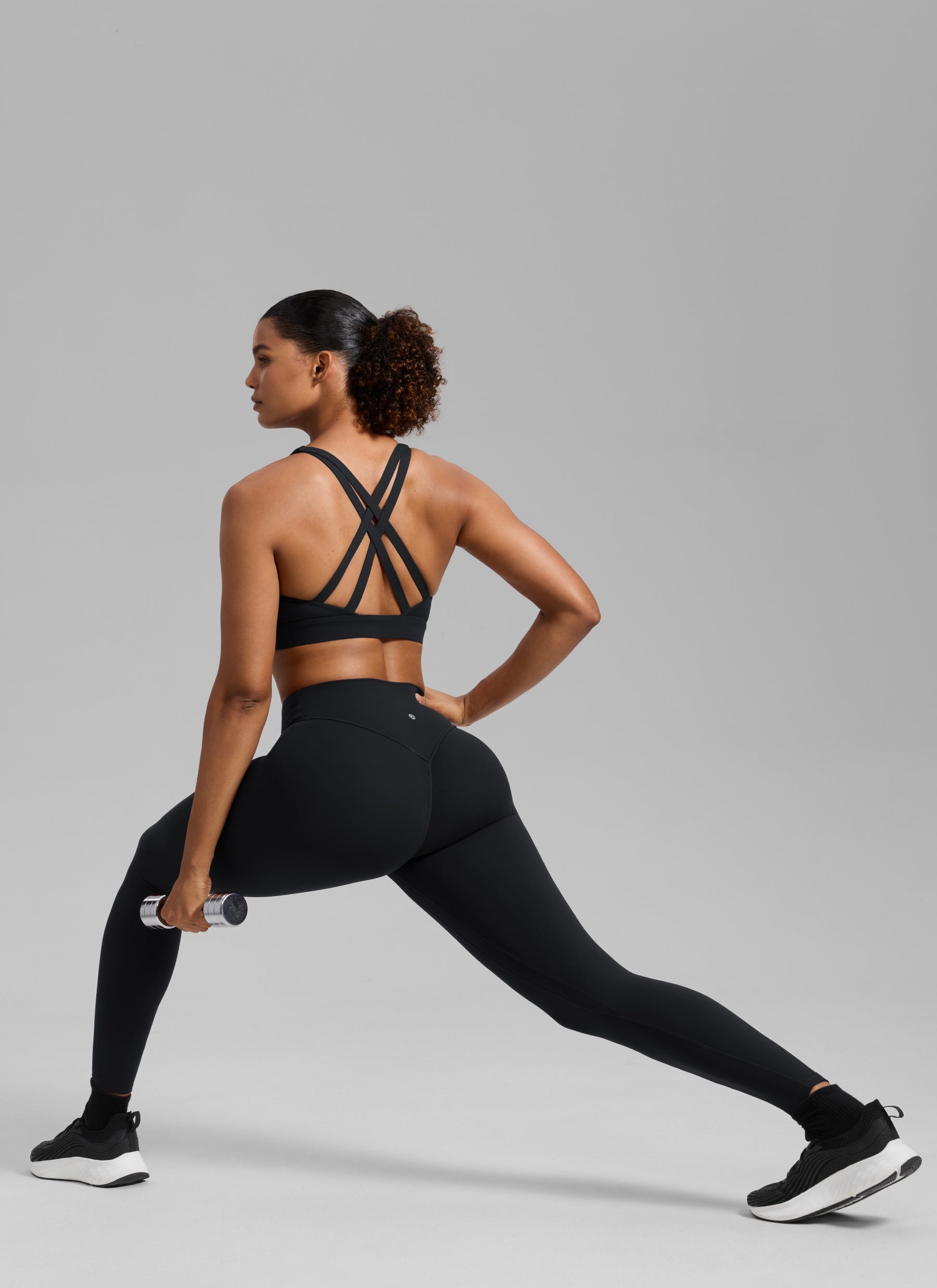 CRZ YOGA Women's Butterlift® Workout Crewneck Cross Back Sports Bra Black