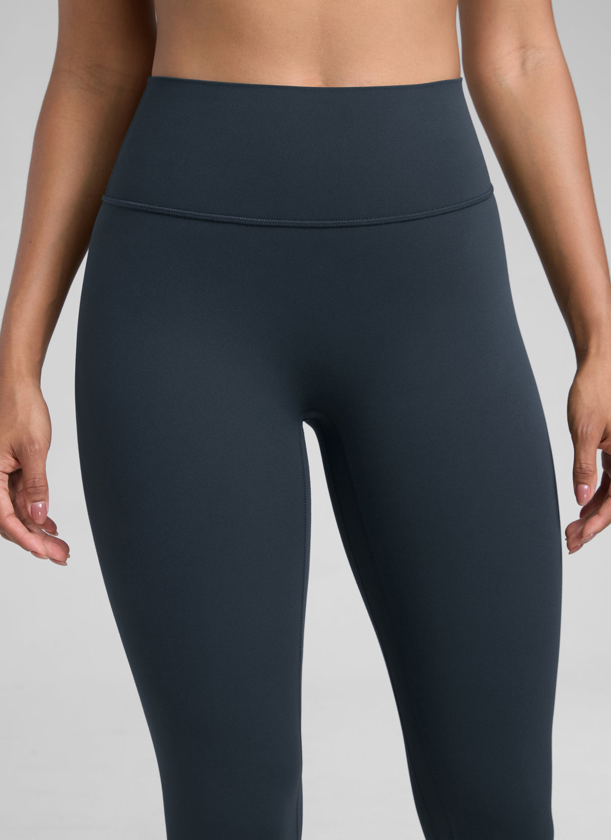 CRZ YOGA Women Butterlift High Rise Scrunch Butt Legging No Front Seam True Navy @model_info:Barbara