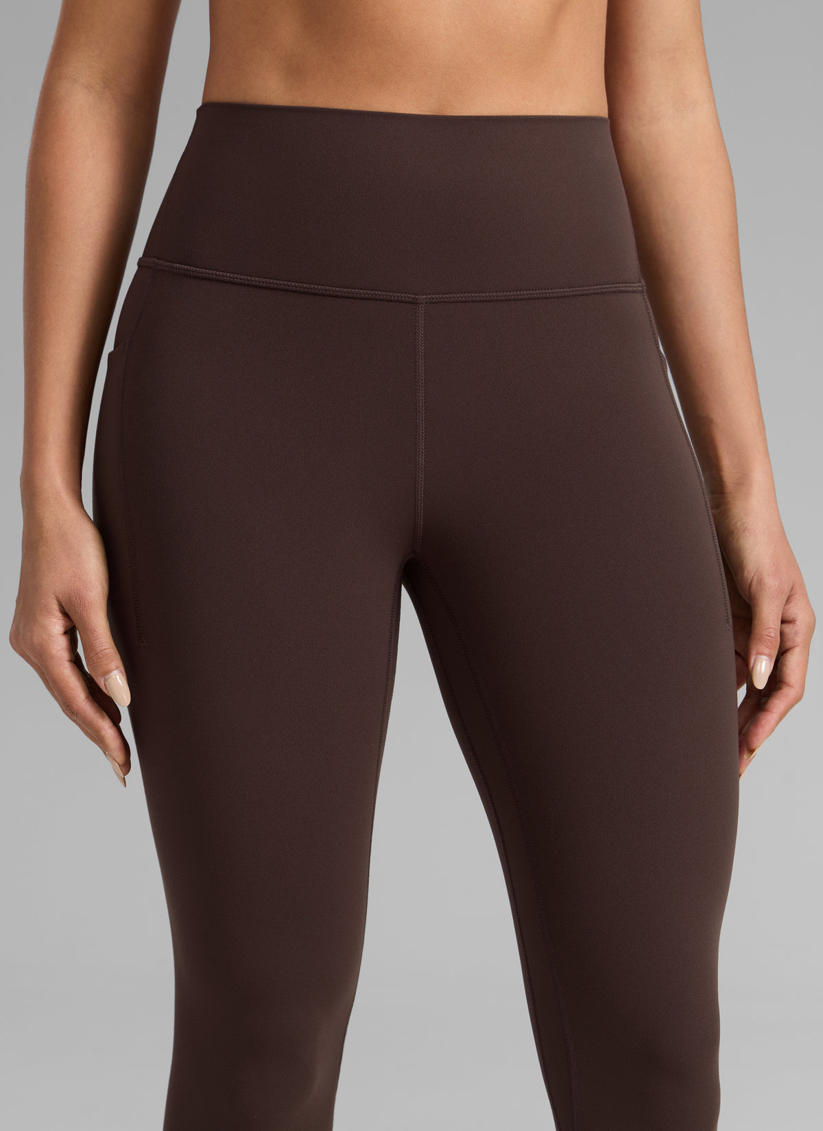 CRZ YOGA Women's Butterlift Workout High Rise Pocket Leggings 25'' Hot Fudge Brown @model_info:Dany