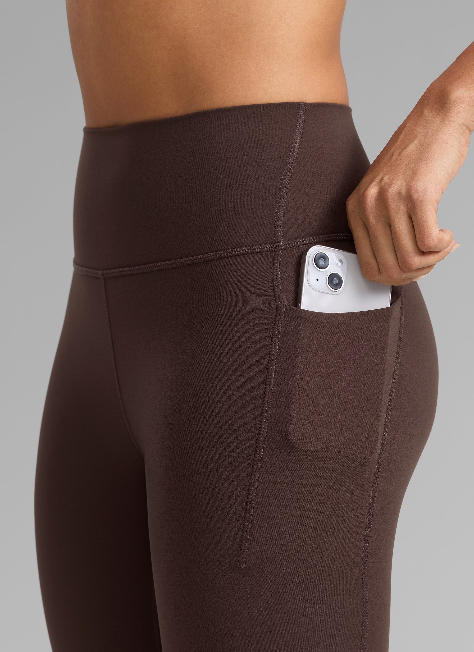 CRZ YOGA Women's Butterlift Workout High Rise Pocket Leggings 25'' Hot Fudge Brown