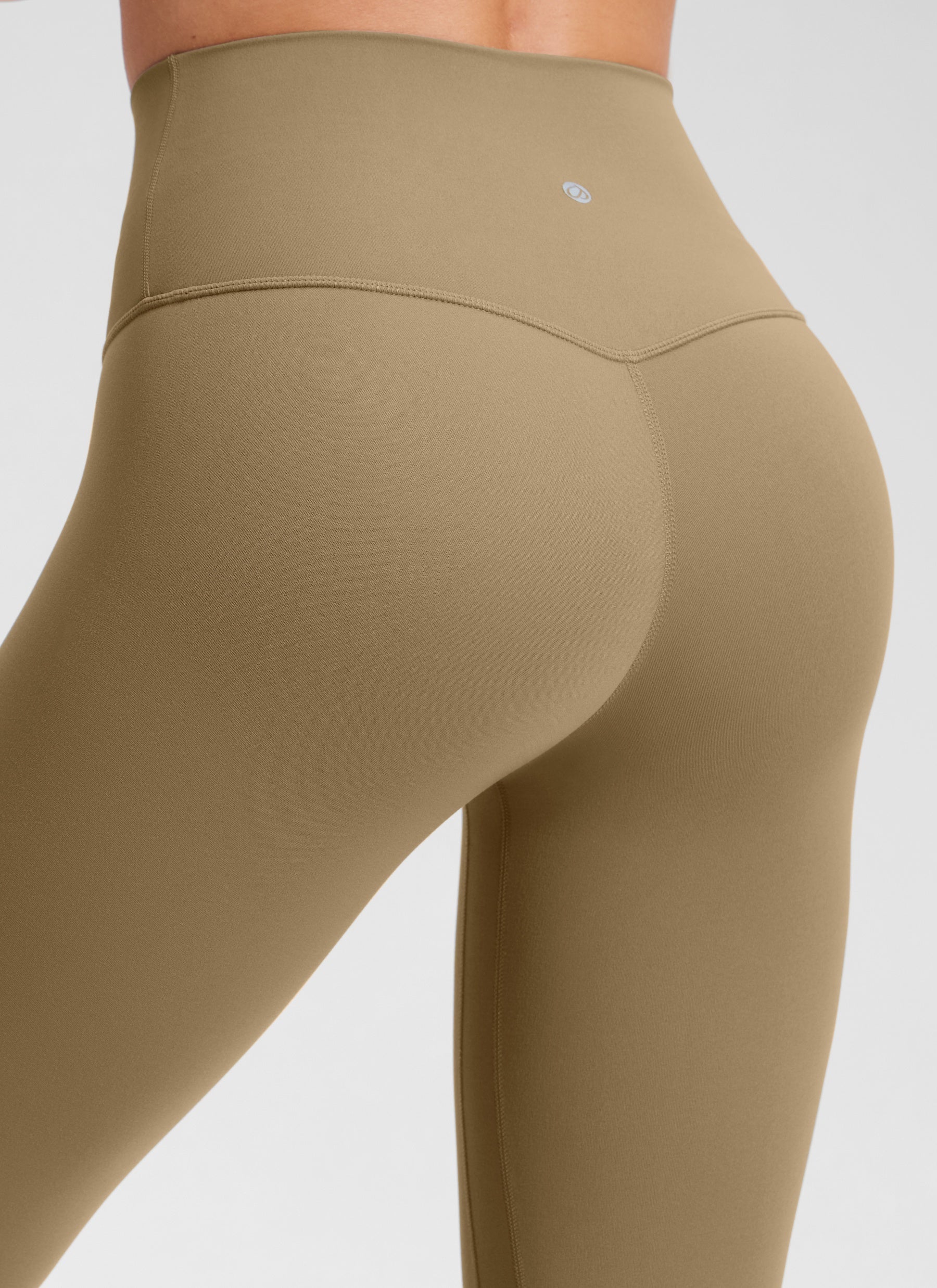 CRZ YOGA – טייץ יוגה לנשים " Butterluxe " בגזרה גבוהה ללא תפר קדמי, אורך 25 אינץ', צבע "Soul Brown"