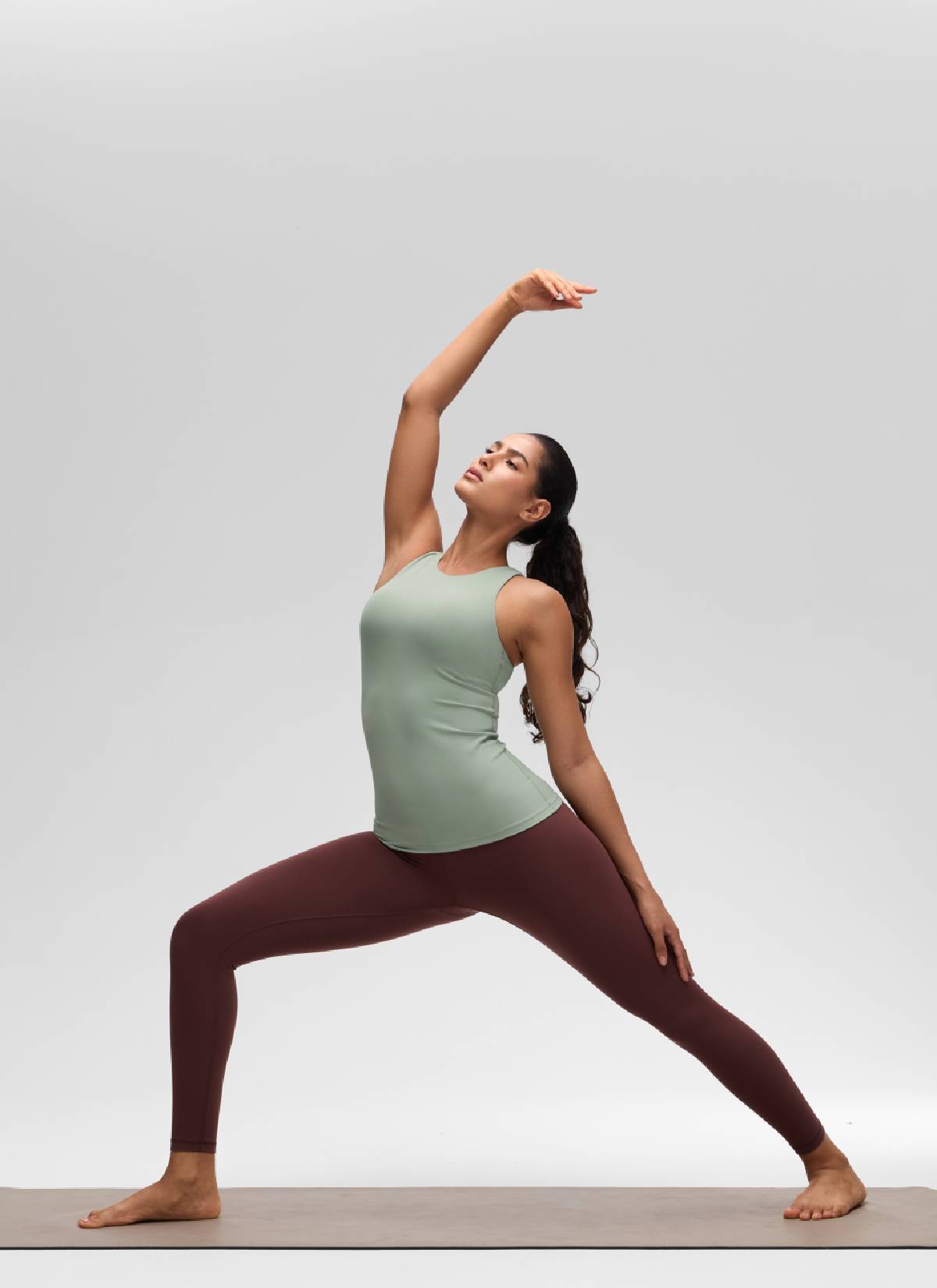 CRZ YOGA Women's Yoga Slim Fit Top Butterluxe Tank Racerback High Neck Green Palm Court @model_info:Carol