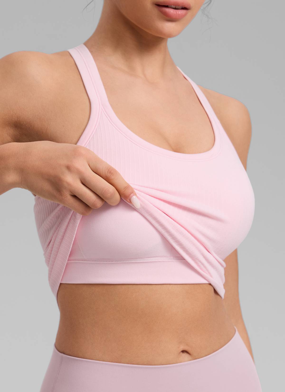CRZ YOGA Women's Yoga Slim Fit Seamless Tank Crew Neck Waist Length Strawberry Pink @model_info:Anano
