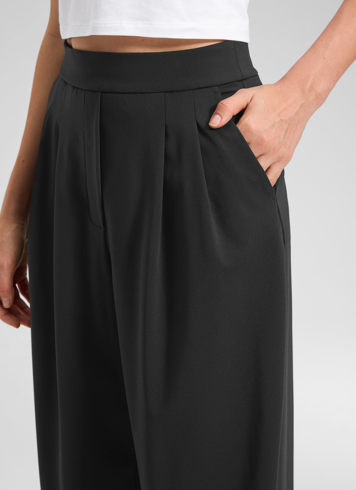 CRZ YOGA Women's Business High Rise Drawstring Pocket Wide Leg Pant Black @model_info:Kerr