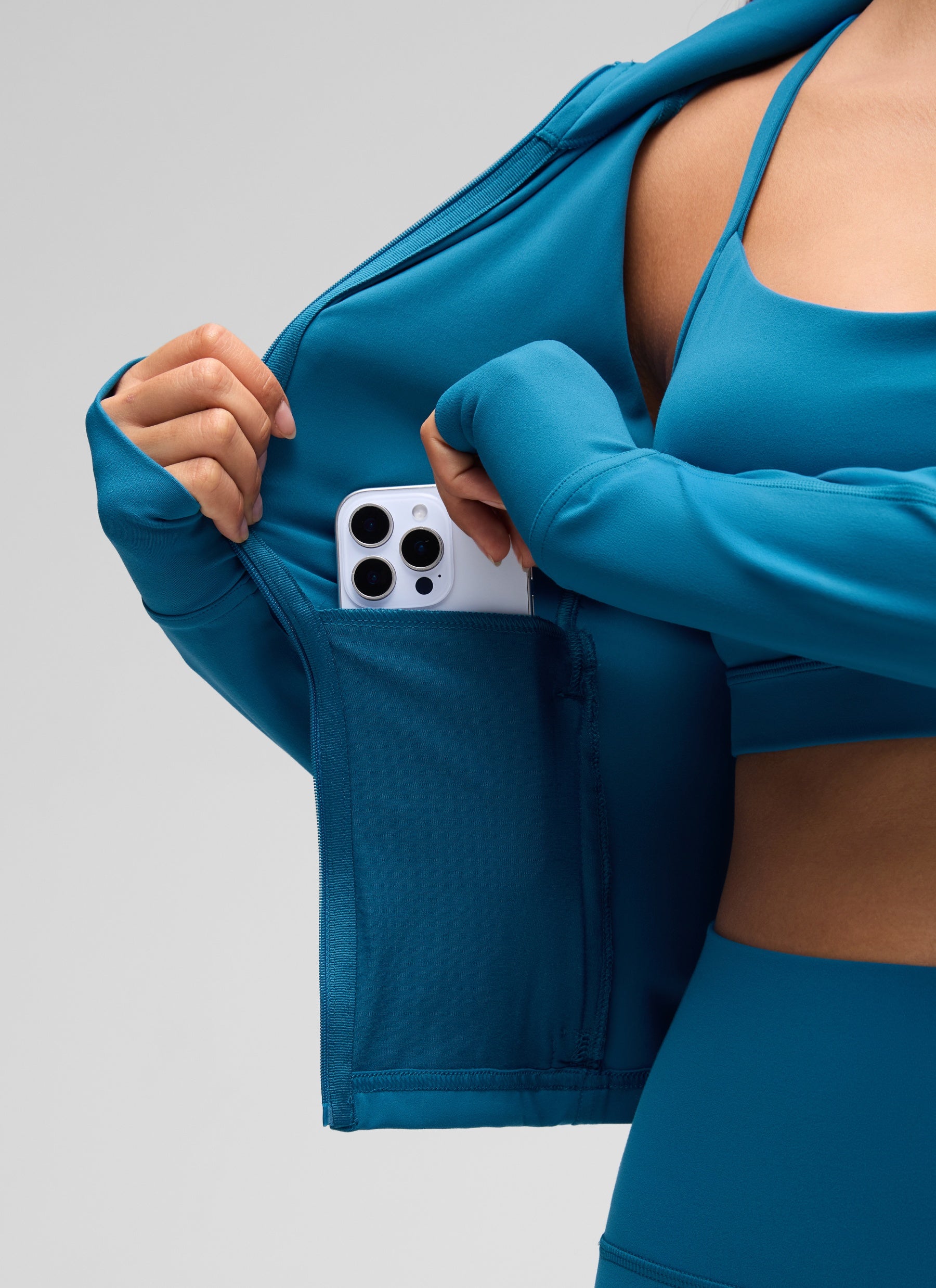 CRZ YOGA Women's Butterluxe Cropped Pocket Outerwear Full Zip Jackets Super-sonic Blue